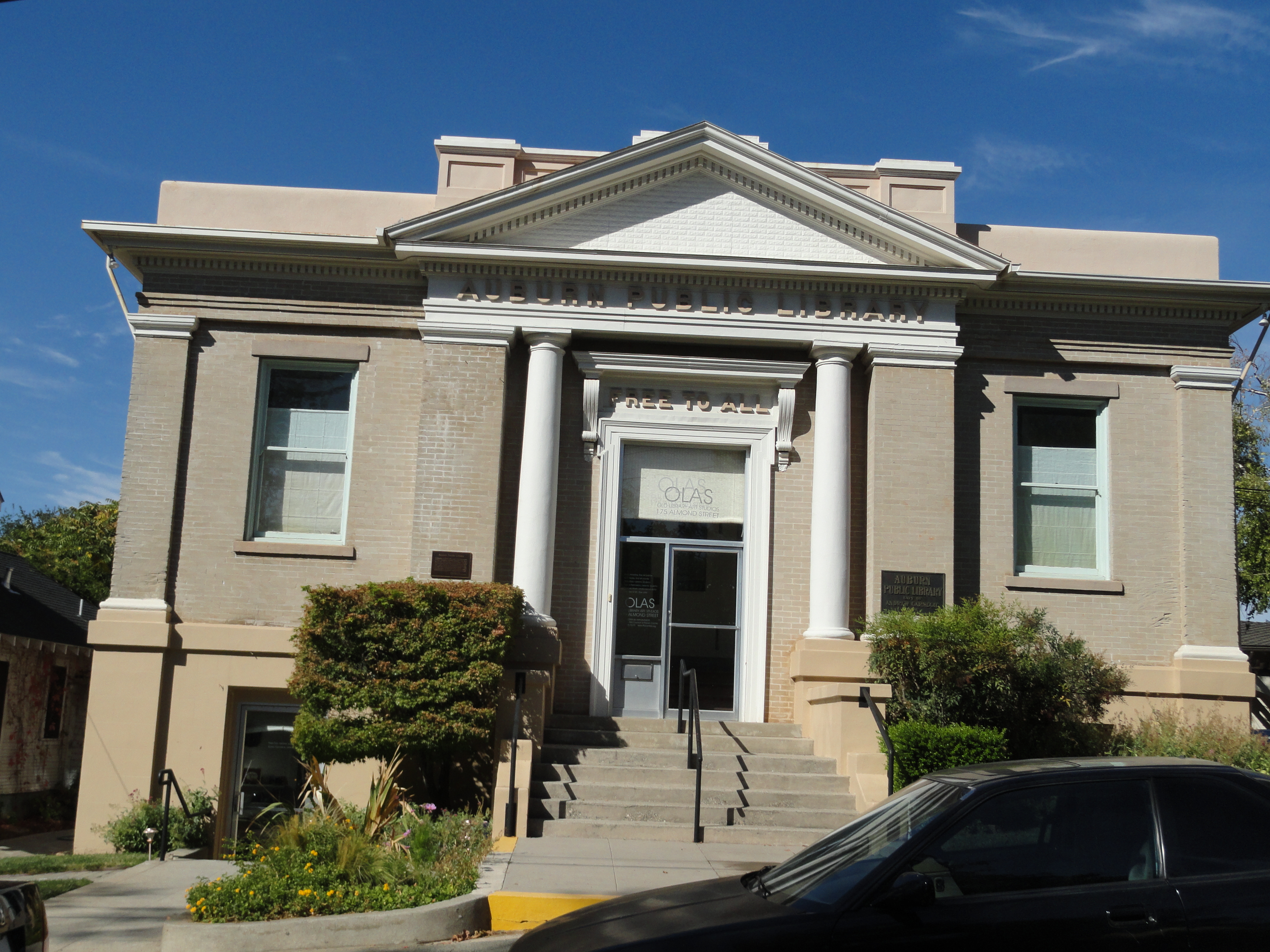 PHOTO: Auburn Carnegie Library