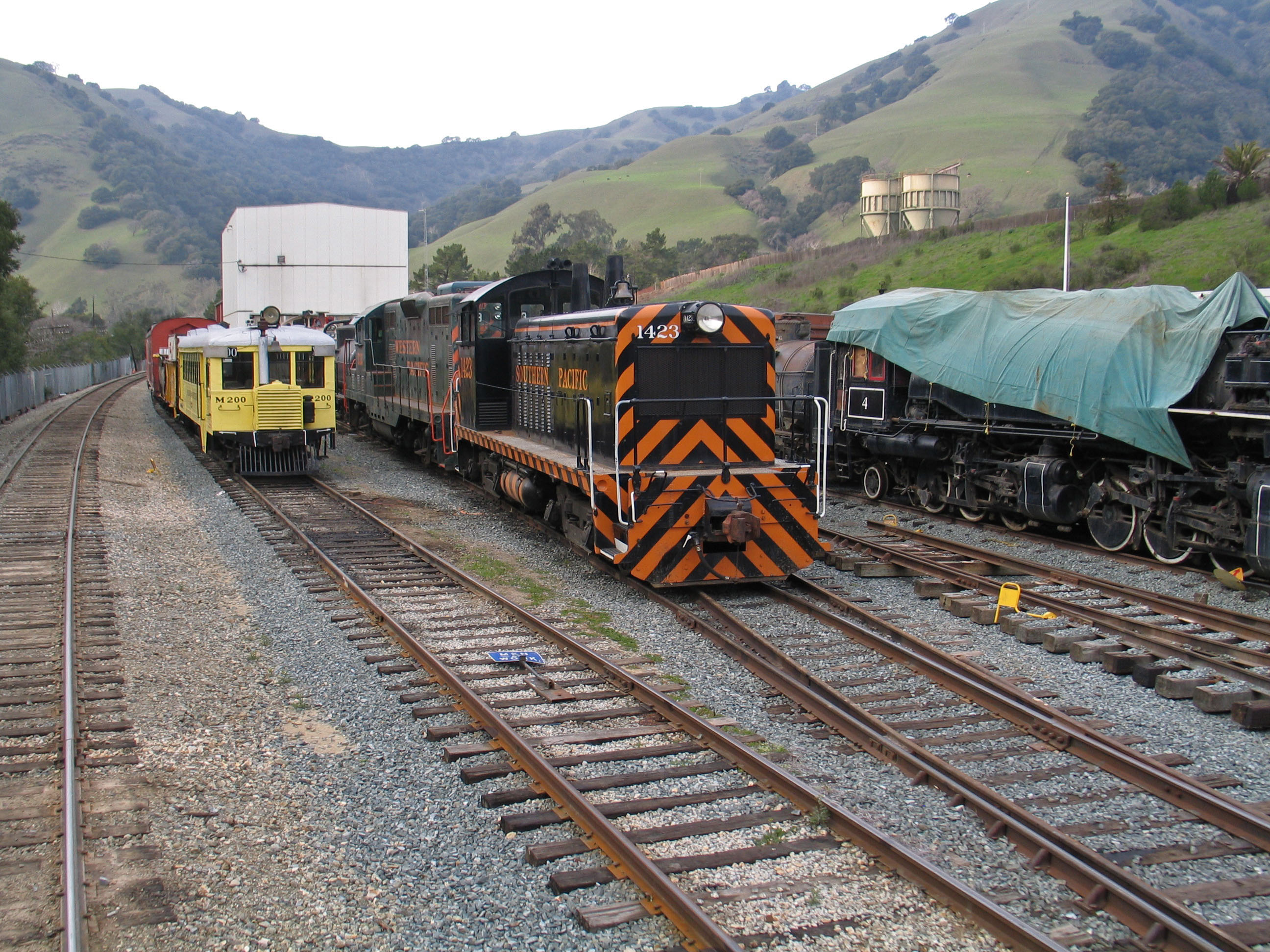 PHOTO: Niles Canyon Transcontinental Railroad