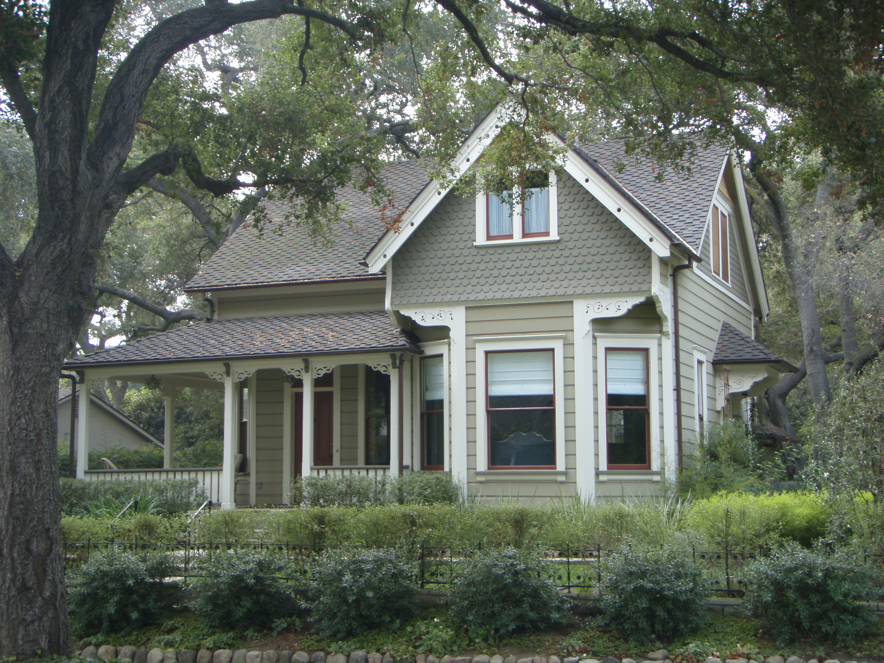 PHOTO: 1360 Lida Street