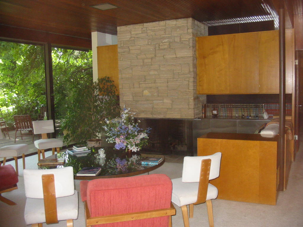 PHOTO: Auerbacher House