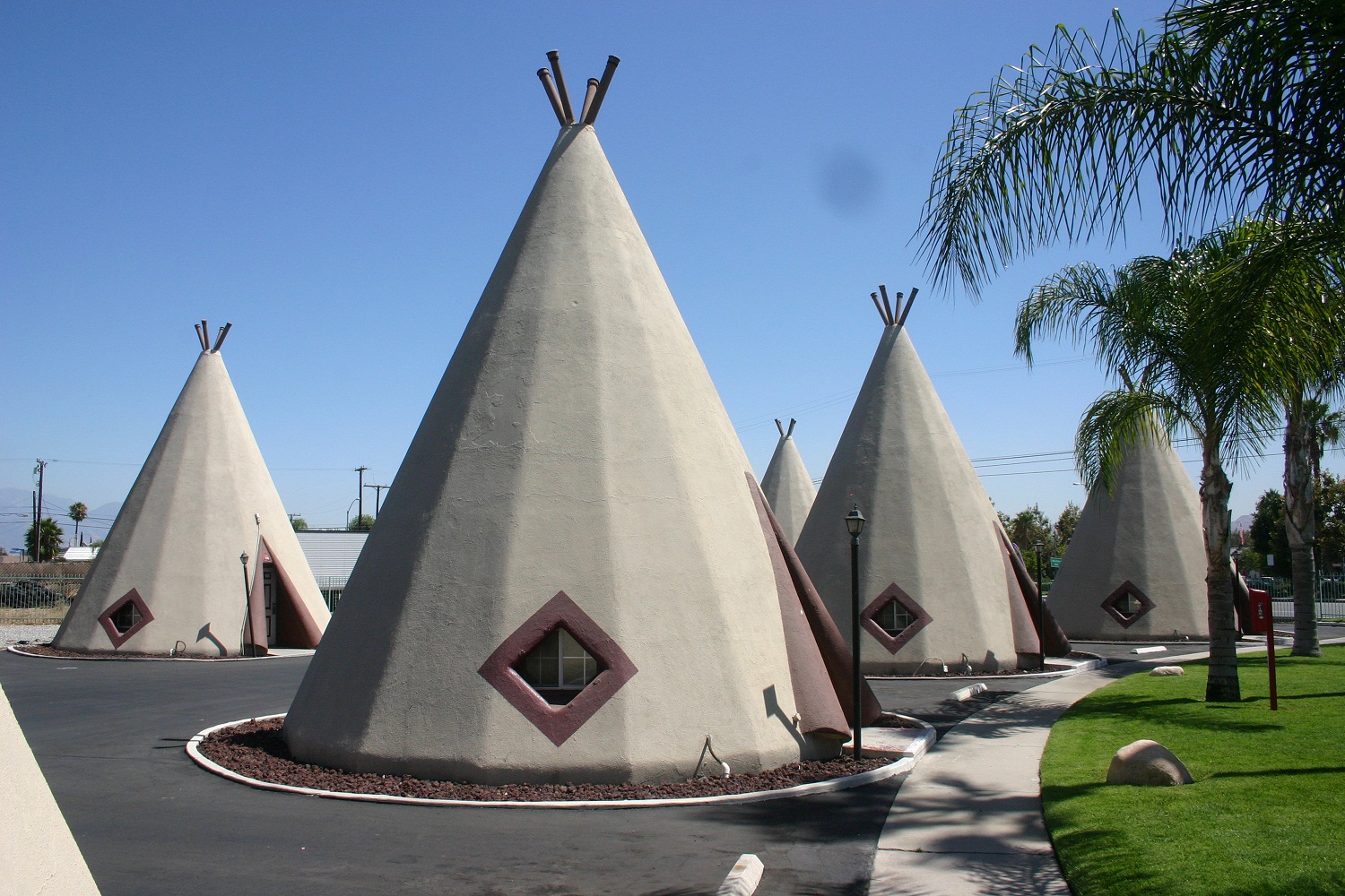 PHOTO: Wigwam Village No. 7