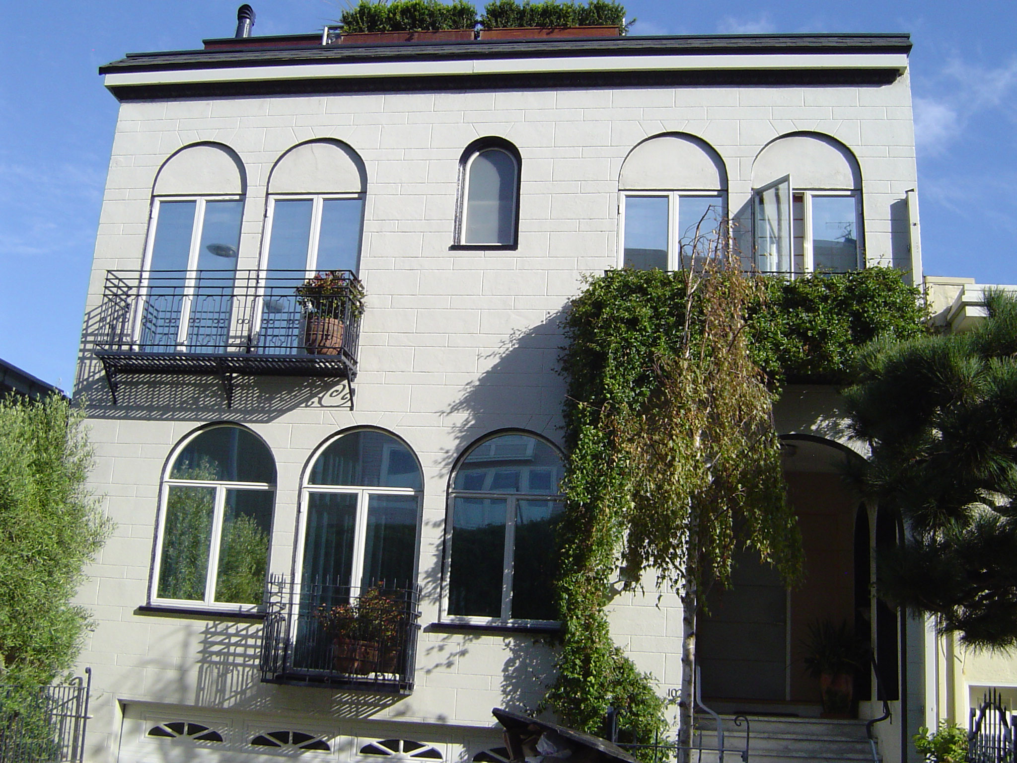 PHOTO: Sinton House