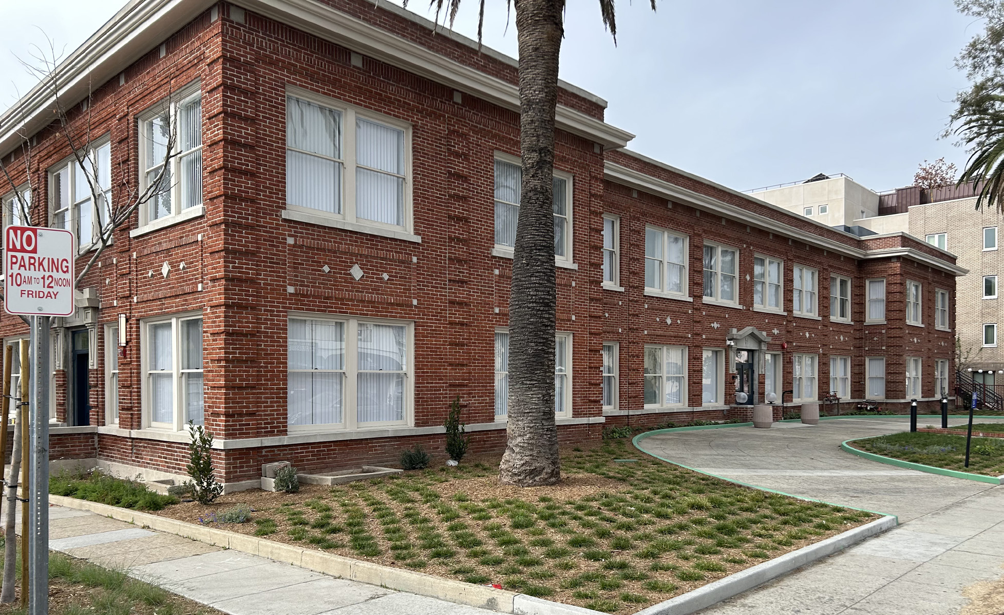 Street view of Harrower Laboratory