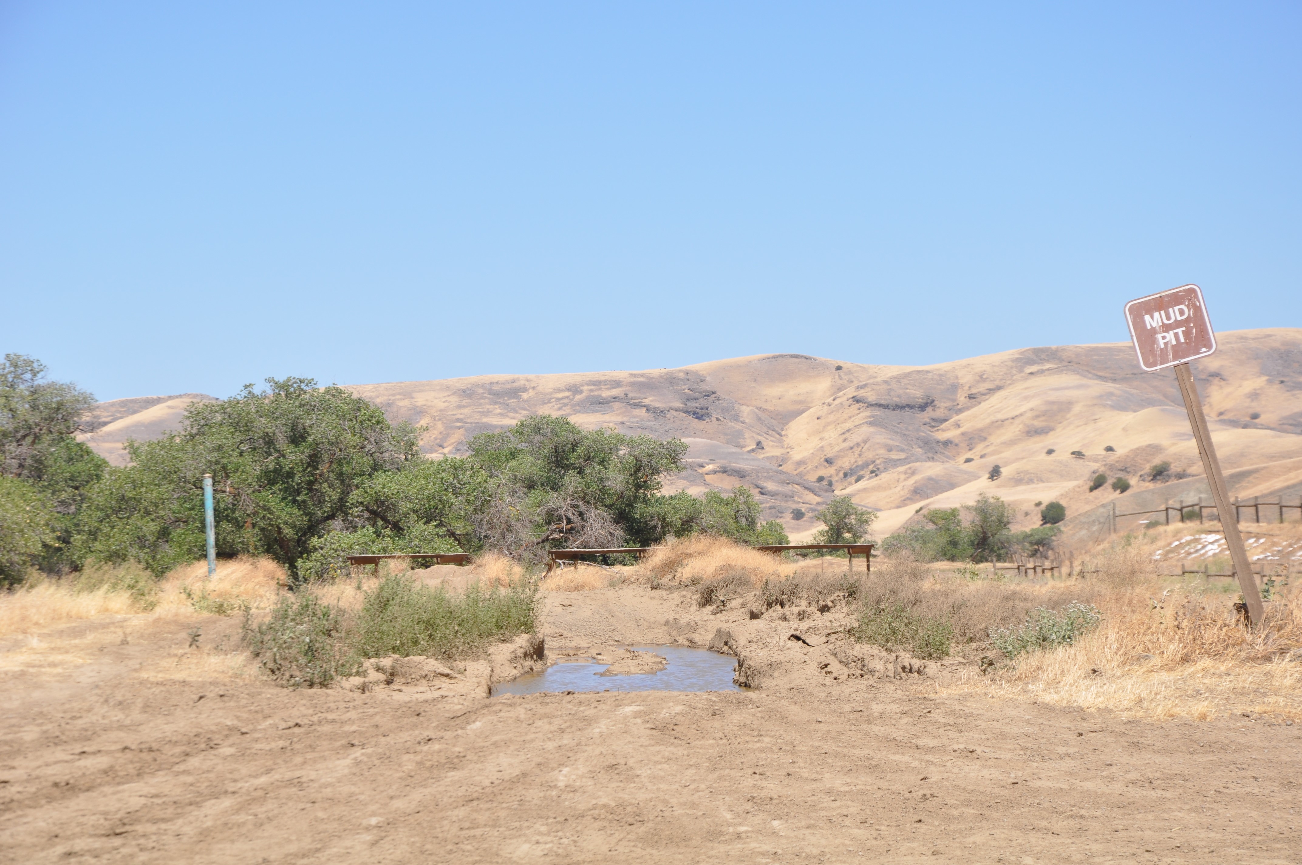 4x4 Mud Pit