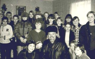 Breck Parkman with Siberian classroom students