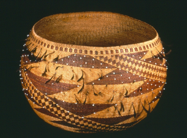 Pomo basket