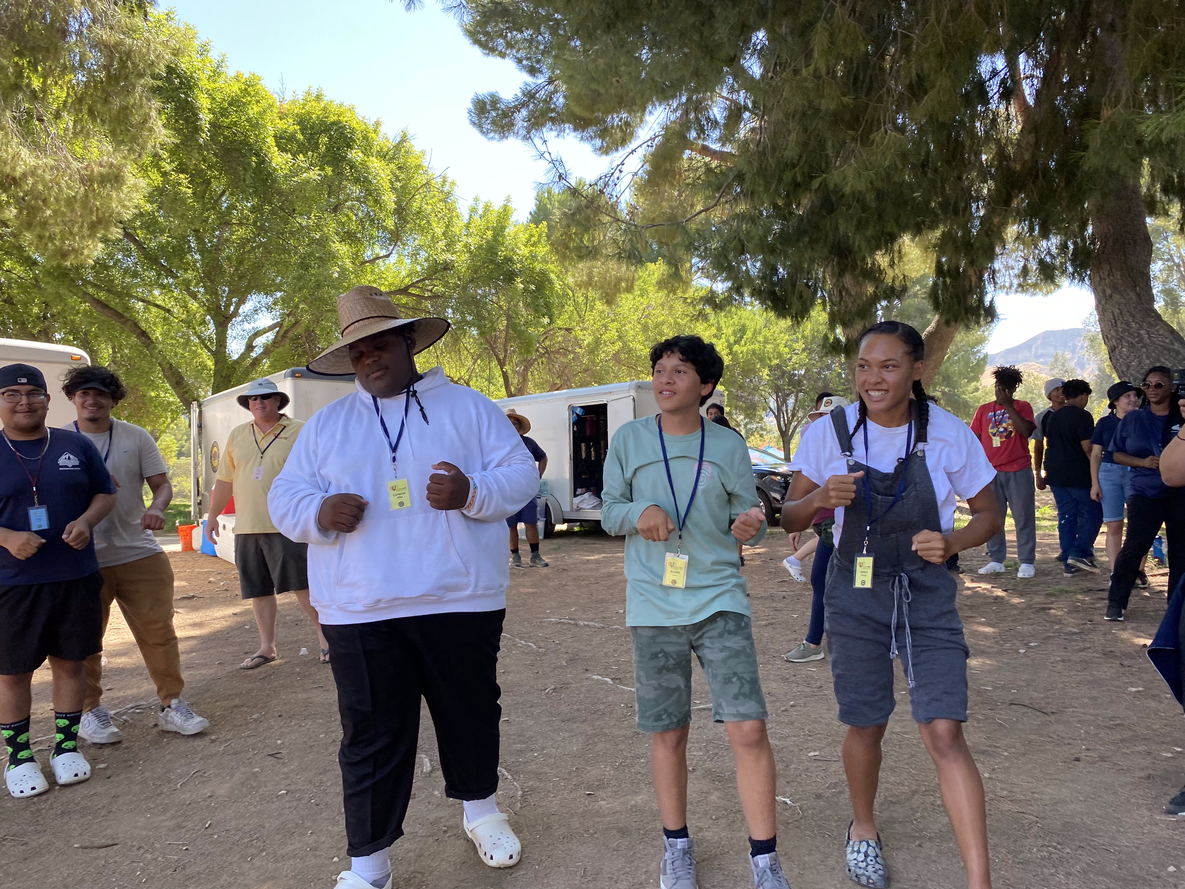 Group picture of teenagers
