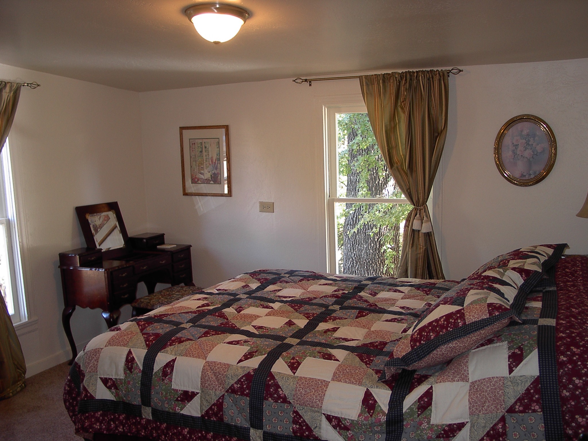 Cottage C Master Bedroom