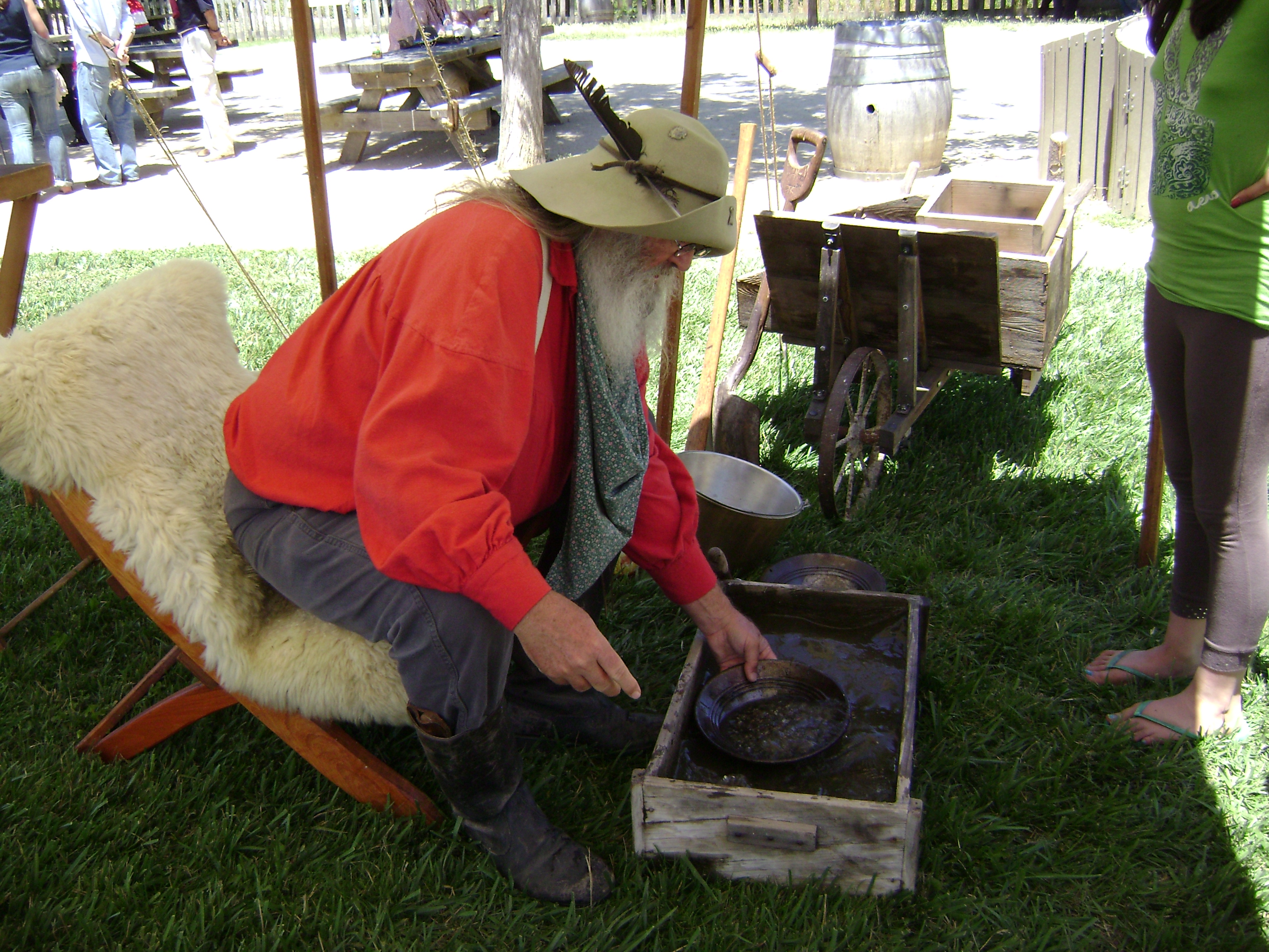 Glen, gold panning 