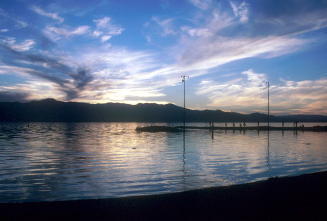 © 1990, California State Parks. Salton Sea SRA, 090-S21550.